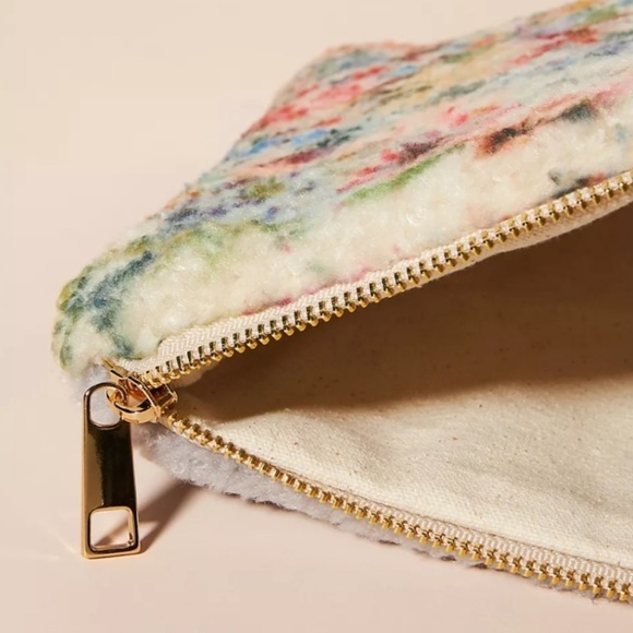 NWT! Anthropologie Madison Floral Sherpa Pouch - Picture 2 of 4